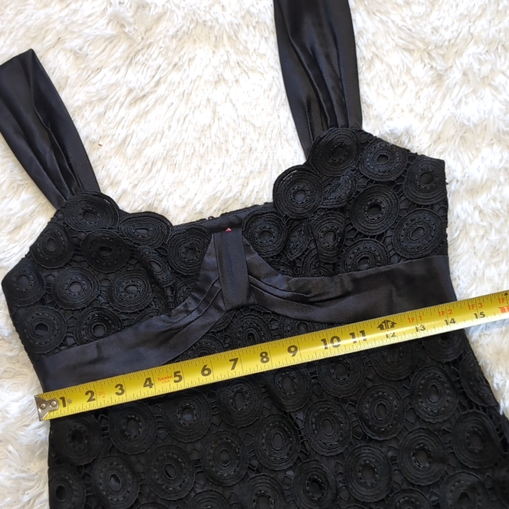 Yoana Baraschi Black Medallion Circle Lace Dress with Silk Trim Size 8 - Picture 10 of 12